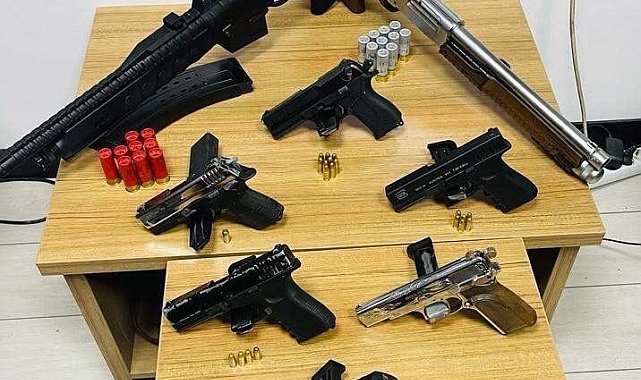 Elazığ'da 'Yunus Timleri ' suçlulara göz açtırmıyor: Çok sayıda silah ele geçirildi