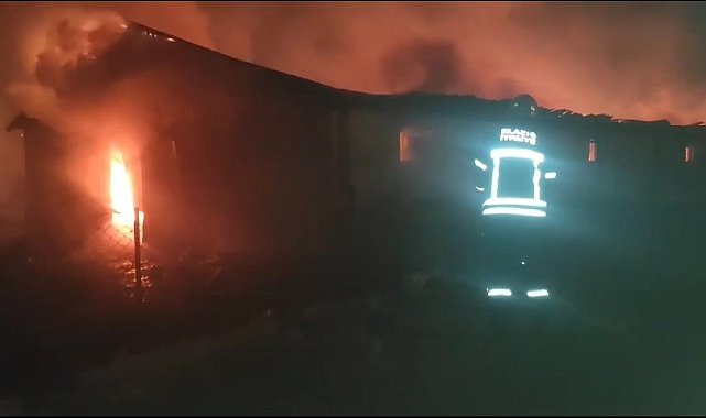 Elazığ'da ahır yangını