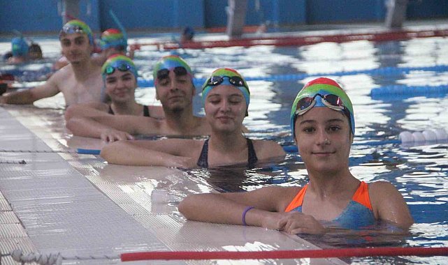 Elazığlı sporcular, şampiyonluk için kulaç atıyor