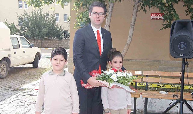 Erciş'te İlköğretim Haftası etkinliği