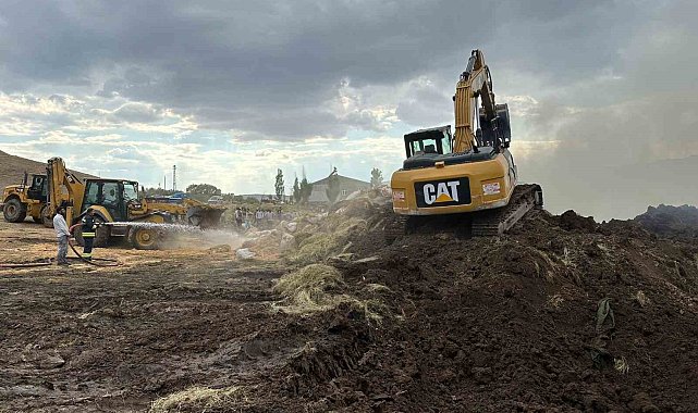 Erzurum'da 12 bin balya ot kül oldu