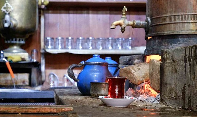 Erzurum'da 120 yıllık bir çay geleneği