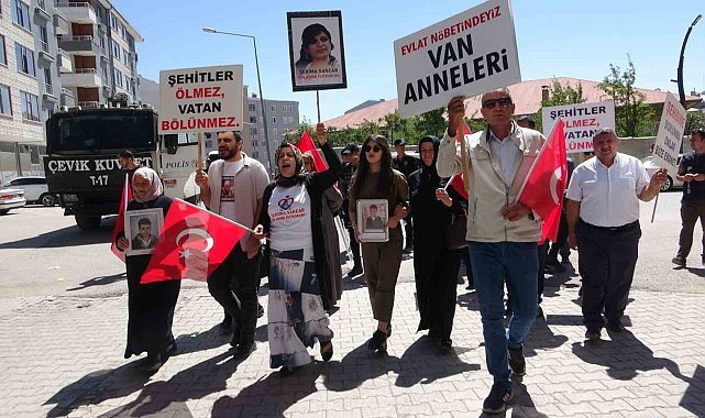 Evlat nöbetindeki anne: "Çocuklarımızı alana kadar mücadelemizi sürdüreceğiz"