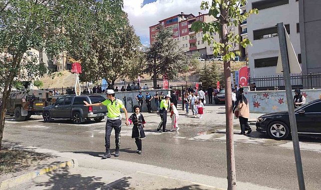 Hakkari' de trafik denetimleri arttırıldı