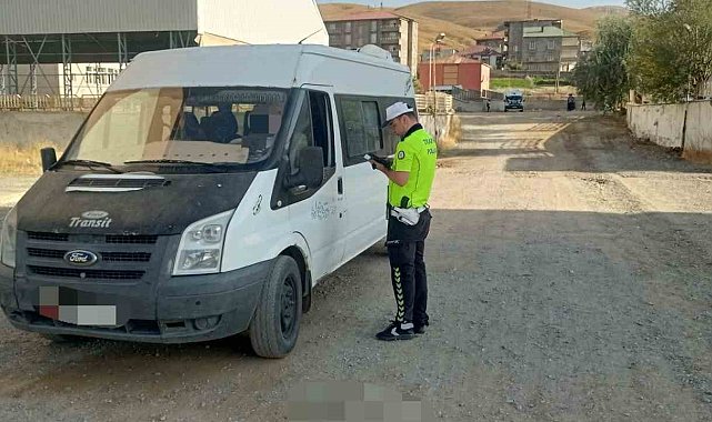 Hakkari'de okul servisleri denetlendi