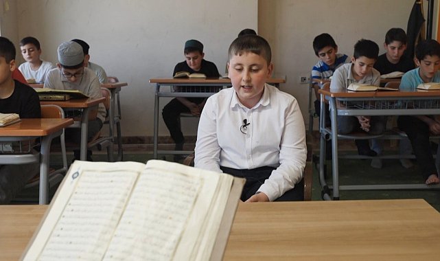 Hıfzını 9 ay gibi kısa sürede tamamlayan hafız göz doldurdu