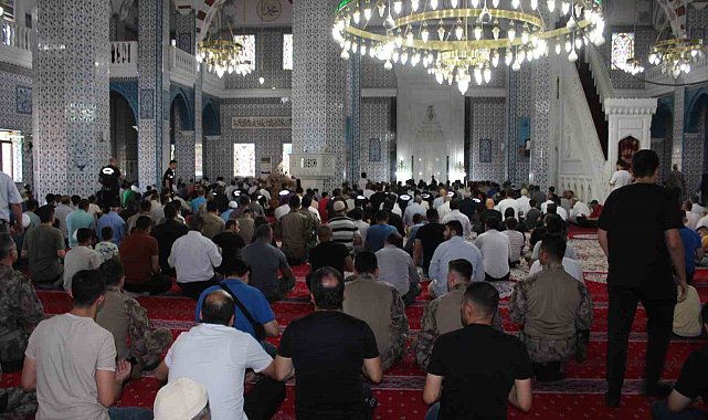 Iğdır'da 13 şehit polis için mevlit okutuldu