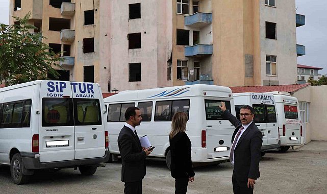 Iğdır'da metruk binalar yıkılıyor