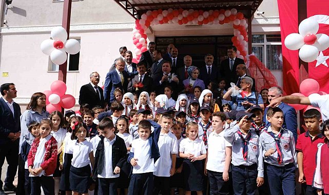 İlk ders zili çaldı, Erzincan'da 42 bin öğrenci ders başı yaptı