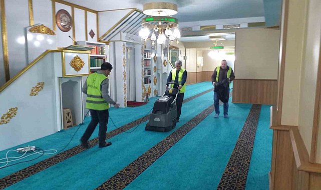 İpekyolu'nda ibadethanelere kesintisiz hizmet