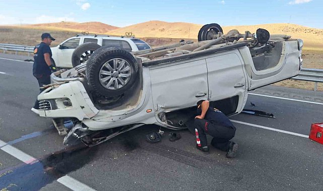 Kamyonet takla attı: 1 yaralı