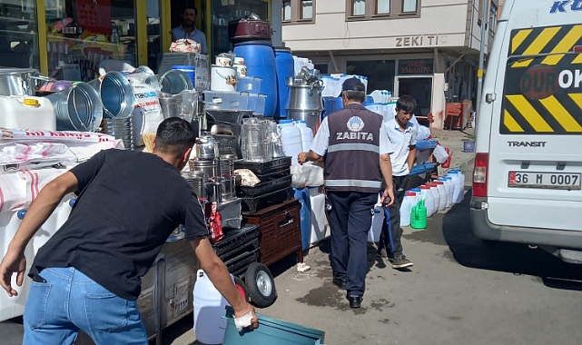 Kars'ta kaldırım işgallerine müdahale edildi