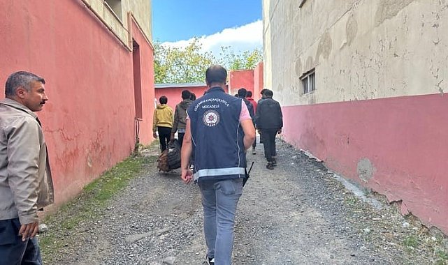 Kars'ta 16 düzensiz göçmen yakalandı