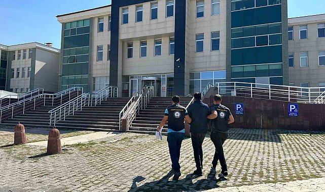 Kars'ta göçmen kaçakçısı tutuklandı