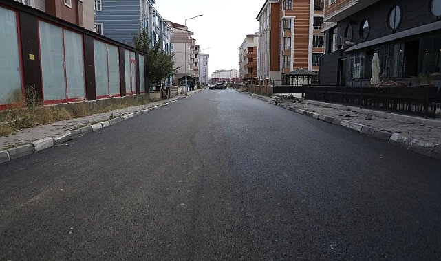 Kars'ta yol çalışmaları devam ediyor