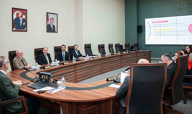 Memnuniyet anketleri değerlendirme sunumu yapıldı