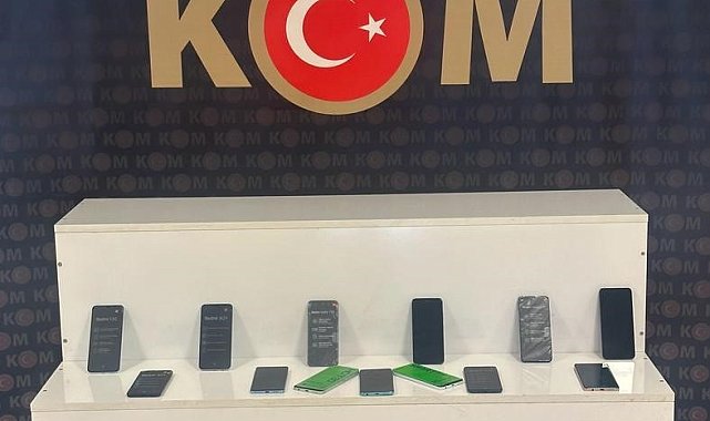 Muş'ta 24 adet gümrük kaçağı cep telefonu ele geçirildi