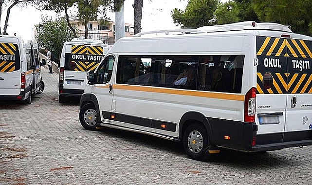 Kars'ta öğrenci servisleri incelendi