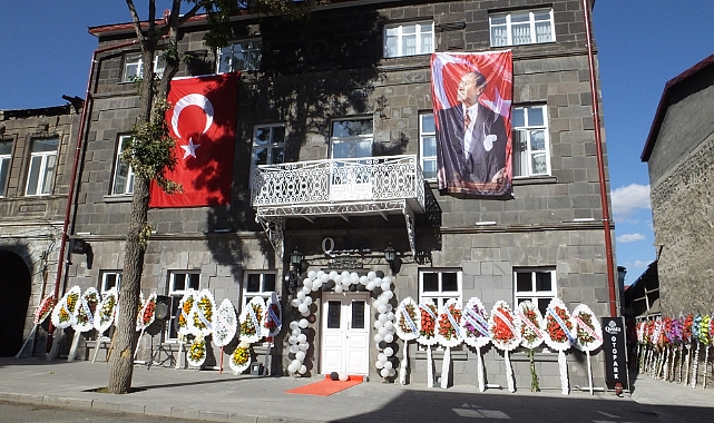 Qrista Managed by Dedeman Kars'ta hizmete açıldı