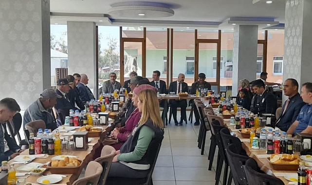 Şehit aileleri ve gaziler onuruna yemek verildi