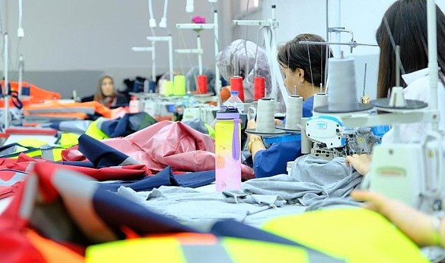 Sektörler arasında en yüksek aktif büyüklük imalat sektöründe oluştu