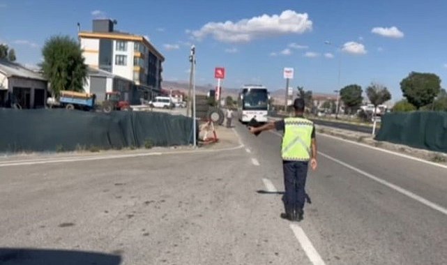 Sivil jandarma ekipleri toplu taşıma araçlarında