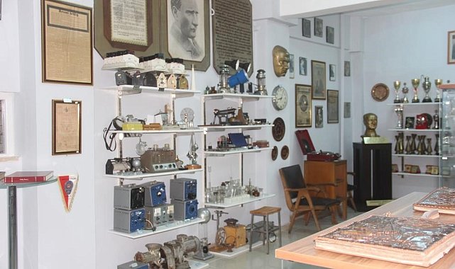 Tarihi Erzincan Lisesi'nde bulunan müze tarihe ışık tutuyor