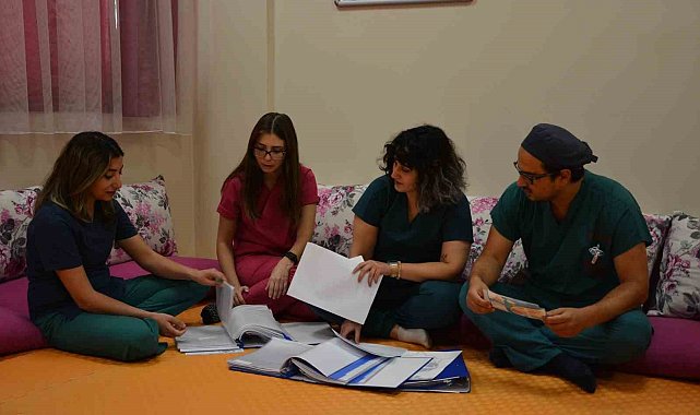 Tatvan Devlet Hastanesi'nde 'gebe okulu' açıldı