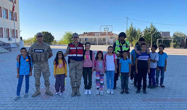 Tunceli'de öğrenci güvenliği için asayiş ve trafik denetimleri