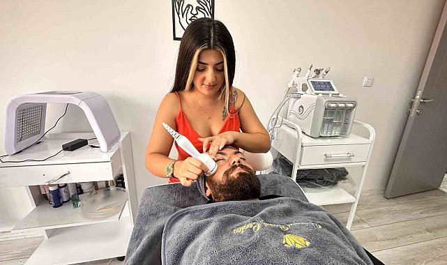 Uzmanından uyarı: ''Güneş ışınları ciltte yaşlanmaya neden olabilir''