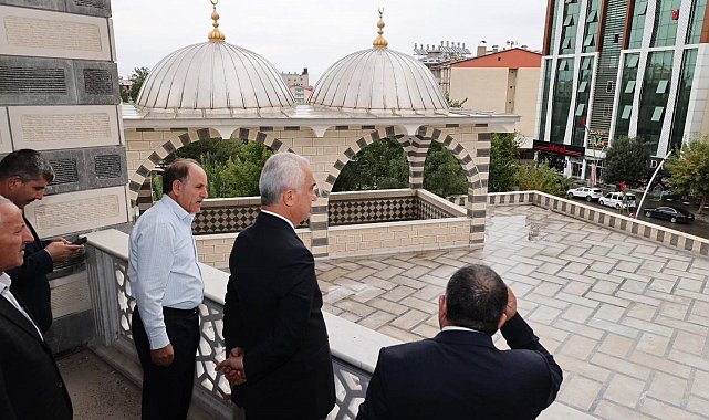 Vali Çakır, camii inşaatında incelemelerde bulundu