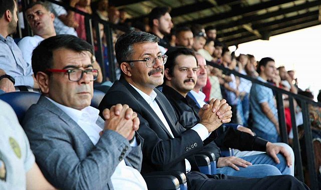 Vali Çelik: "Kadınların desteklenmesi gerekir"