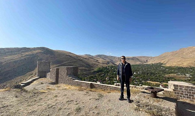 Vali Karaömeroğlu tarihi ve doğal mekanları gezmeye devam ediyor