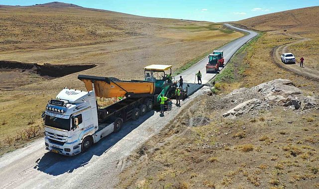 Van Büyükşehir Belediyesinden asfalt çalışması