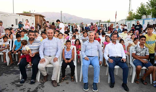 Yeşilyurt'taki çocuk şenliği keyifli anlara sahne oldu