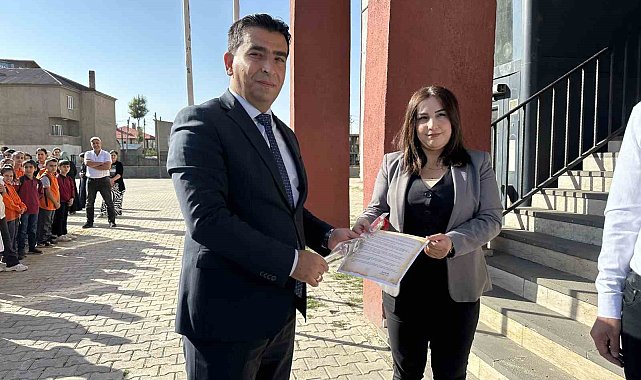 Yüksekova'da ders zili çaldı
