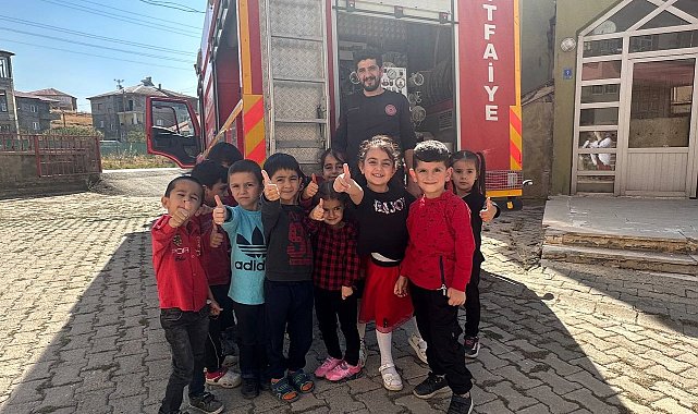 Yüksekova'da minikler itfaiyecilerle tanıştı