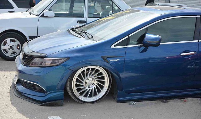 Yüzlerce modifiyeli araç Erzurum'da buluştu