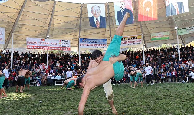 100. Cumhuriyet Karakucak Güreşleri nefes kesti