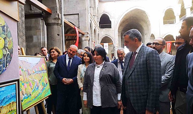 100. Yılda Türkiye-Azerbaycan dostluk vurgusu