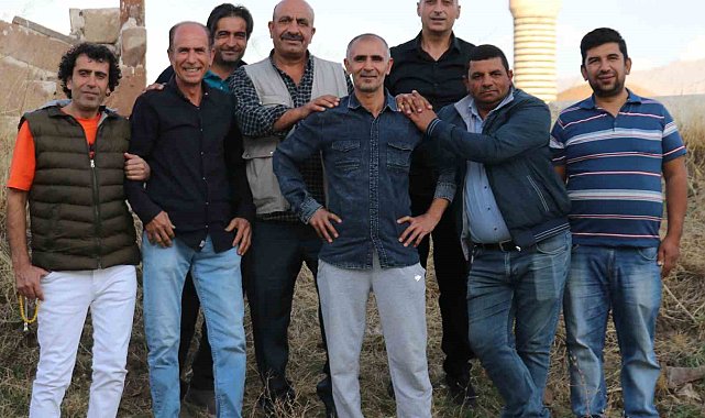 37 yıl sonra aynı noktada ayrı pozu verdiler