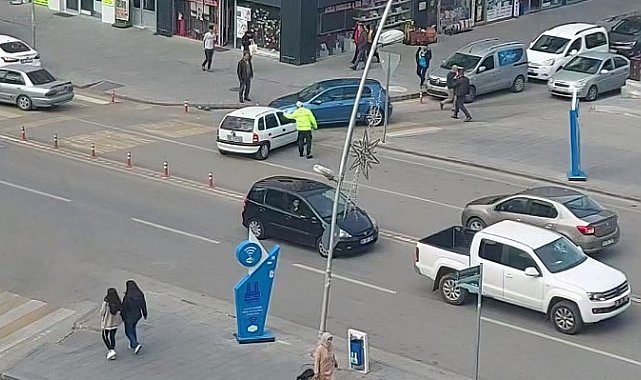 Acemi şoför polisi uğraştırdı