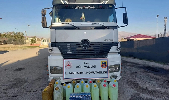 Ağrı'da kaçak sigara ve akaryakıt taşıyan tırdaki 2 şüpheli gözaltına alındı