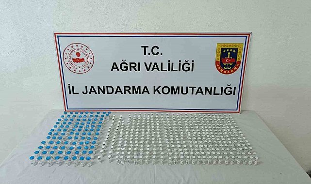 Ağrı'da 1 milyon liralık kaçak botoks malzemesi ele geçirildi
