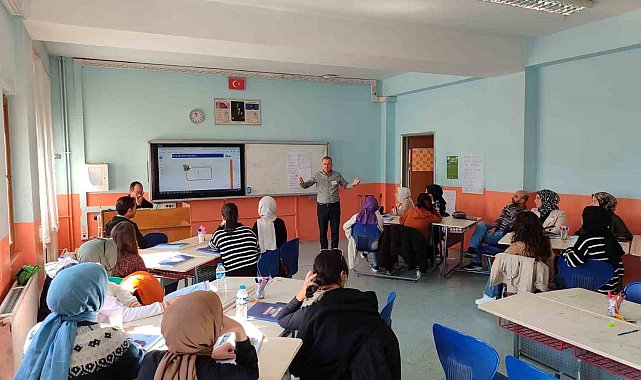 Ağrı'da öğretmenlere liderlik eğitimi