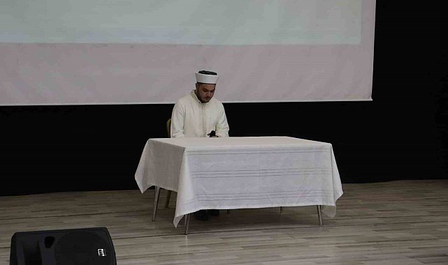 Ağrı'da "Peygamberimiz, İman ve İstikamet" konulu konferans düzenlendi