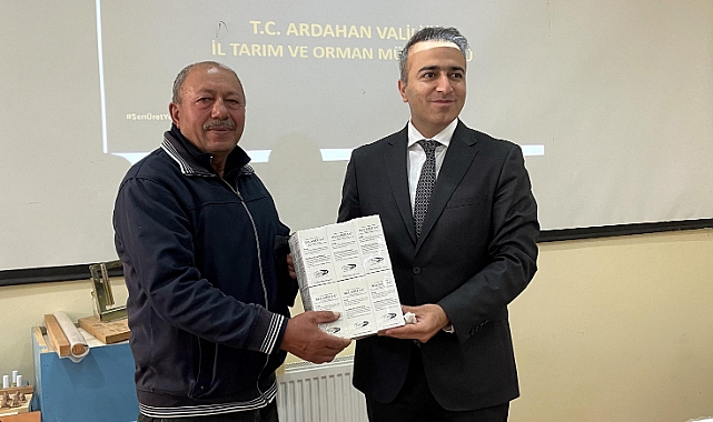Ardahan'daki arıcılara Tarım ve Orman Bakanlığından ilaç desteği