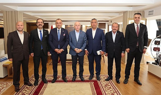 Başkan Sekmen&#039;e Gümüşhane&#039;den ziyaretçiler