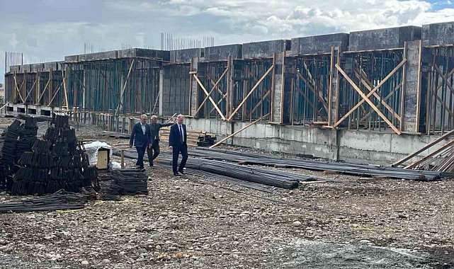 Bingöl'de yapımı devam eden okullar incelendi