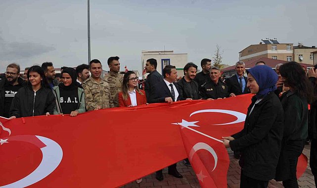 Bulanık'ta 'Gençlik Yürüyüşü' yapıldı